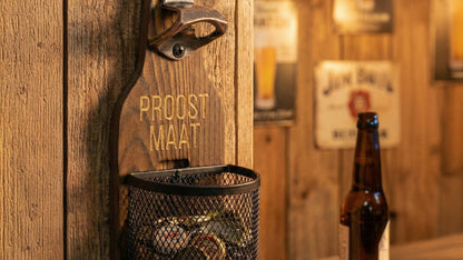 Houten wandbieropener Gepersonaliseerd