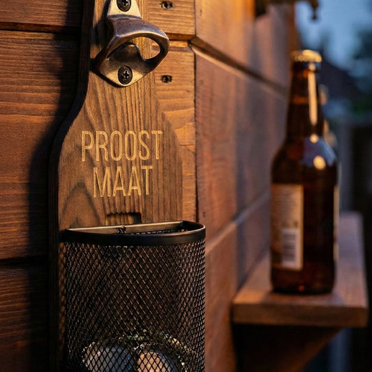 Houten wandbieropener Gepersonaliseerd