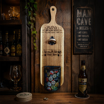 Gepersonaliseerde houten wandbieropener voor mancave met eigen tekst en opvangbakje