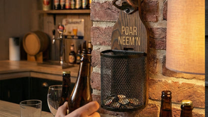 Houten wandbieropener Gepersonaliseerd